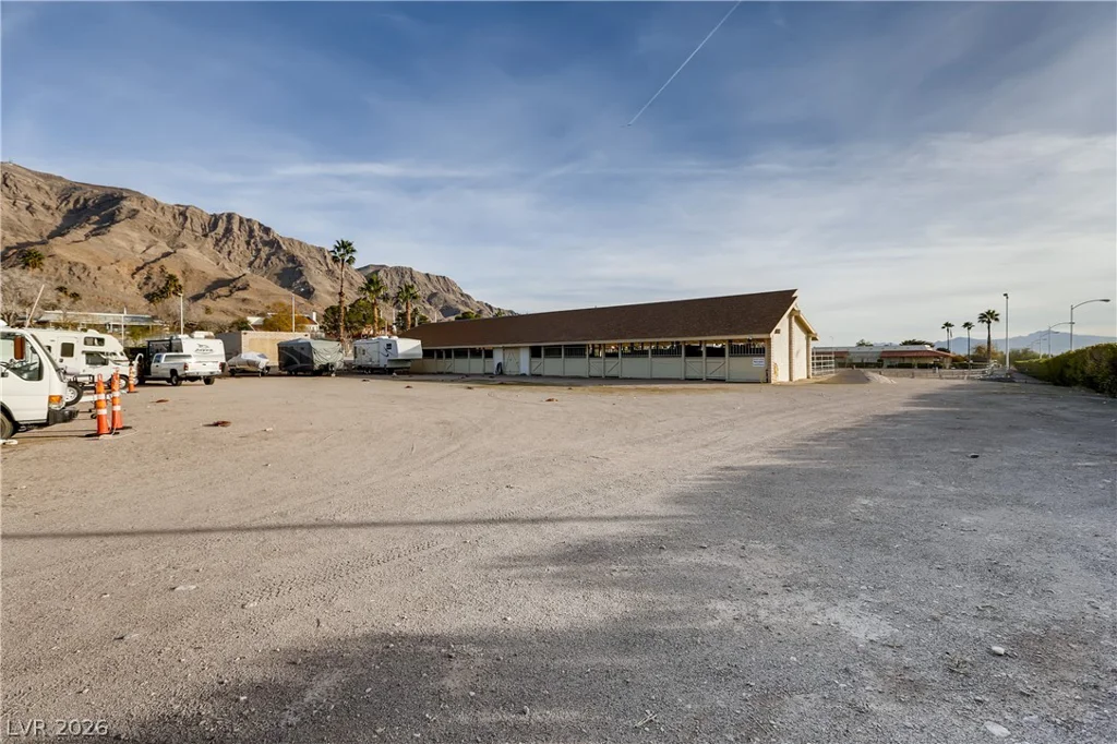 1027 Sidehill, Las Vegas, NV 89110