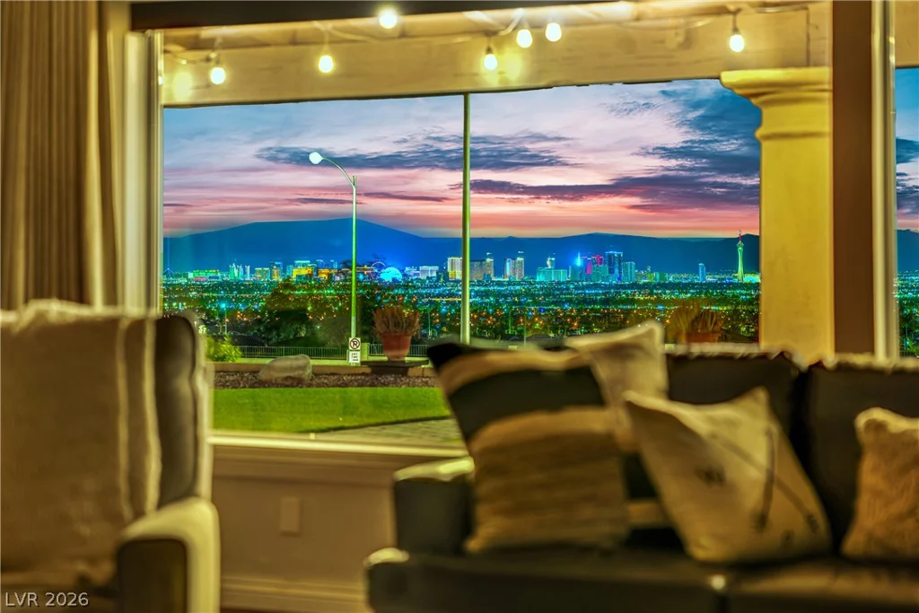 1027 Sidehill, Las Vegas, NV 89110