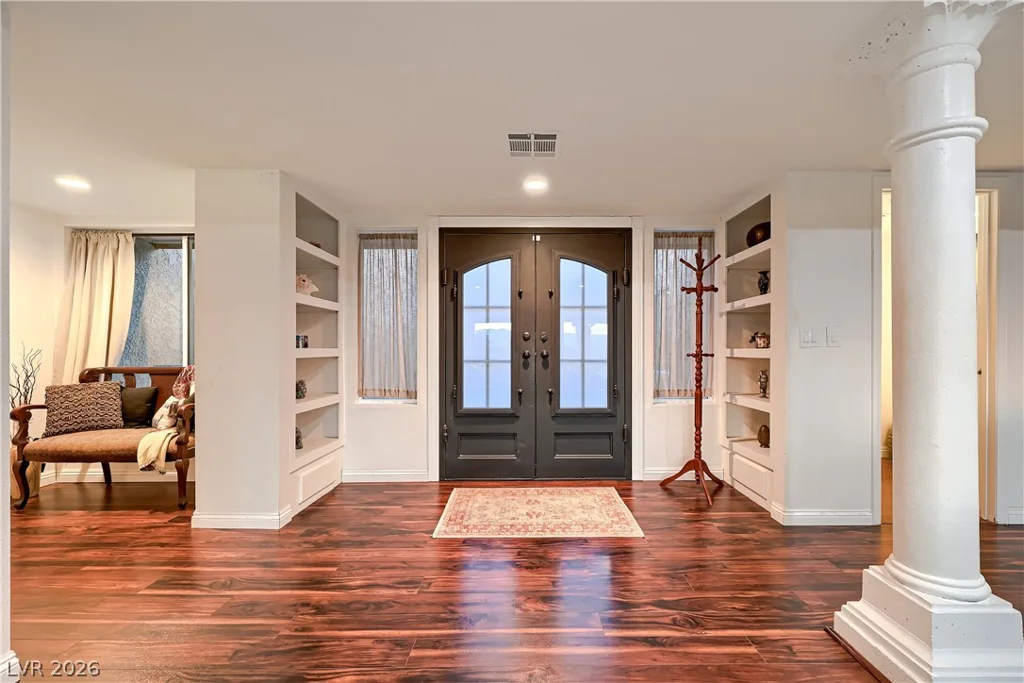 1027 Sidehill, Las Vegas, NV 89110