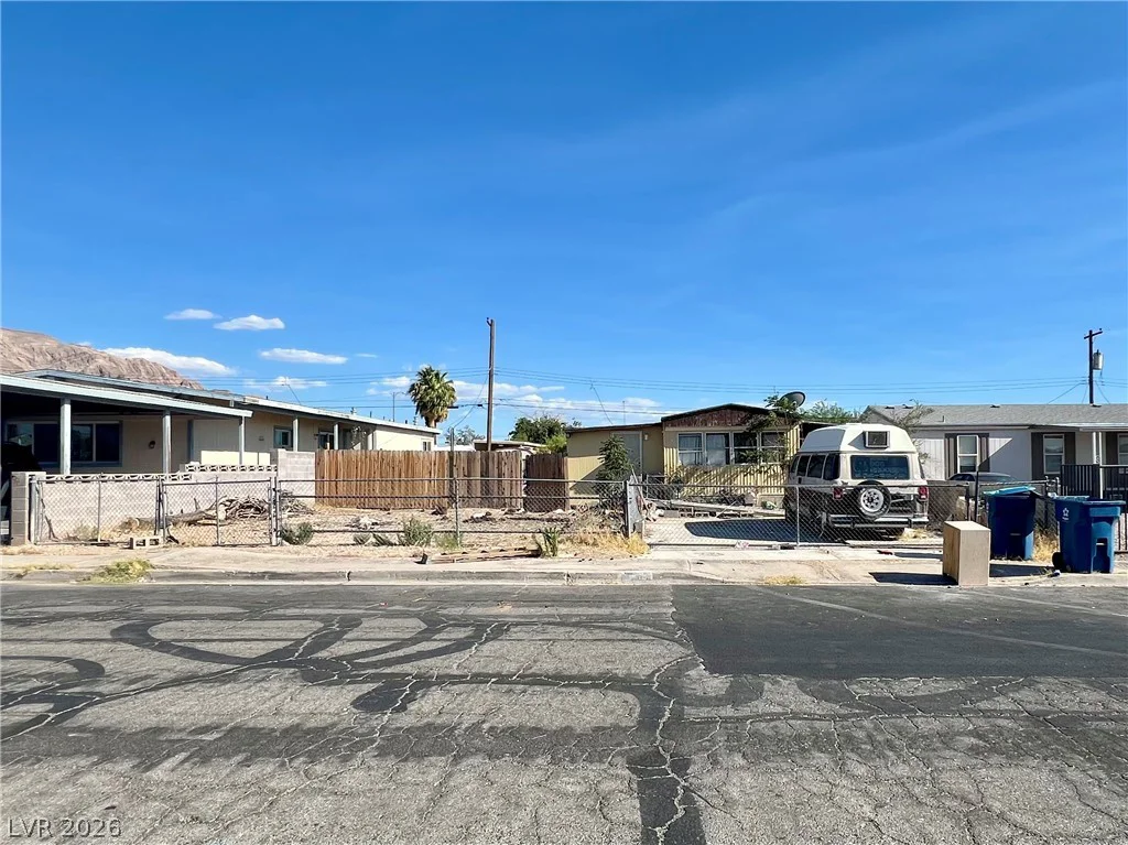 6205 Mount McKinley, Las Vegas, NV 89156
