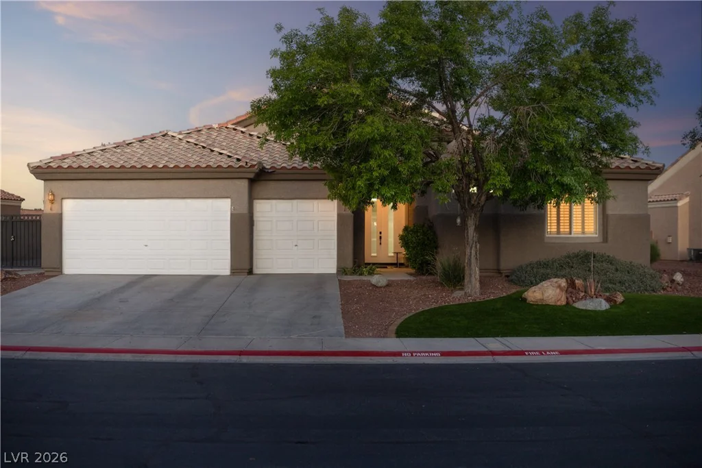 7646 Majestic Springs, Las Vegas, NV 89131