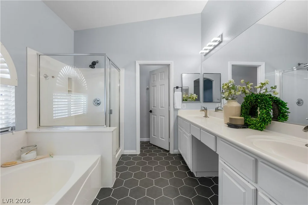 7646 Majestic Springs, Las Vegas, NV 89131