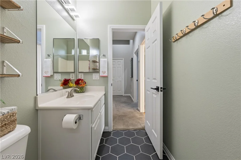 7646 Majestic Springs, Las Vegas, NV 89131