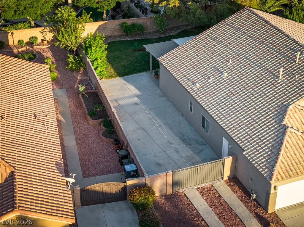 7646 Majestic Springs, Las Vegas, NV 89131