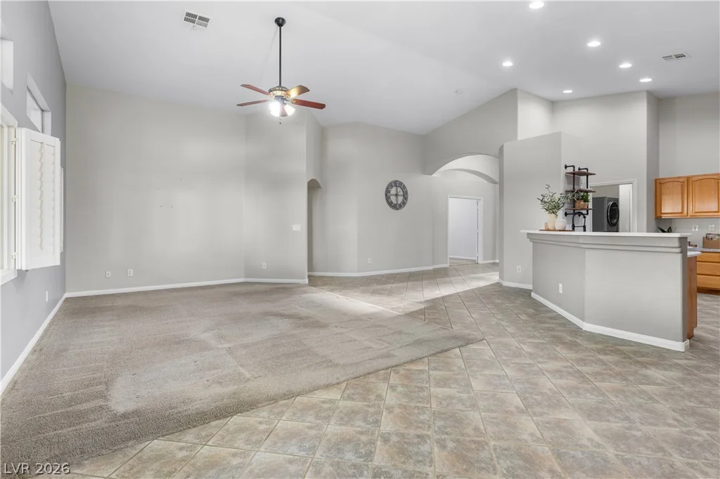 7646 Majestic Springs, Las Vegas, NV 89131