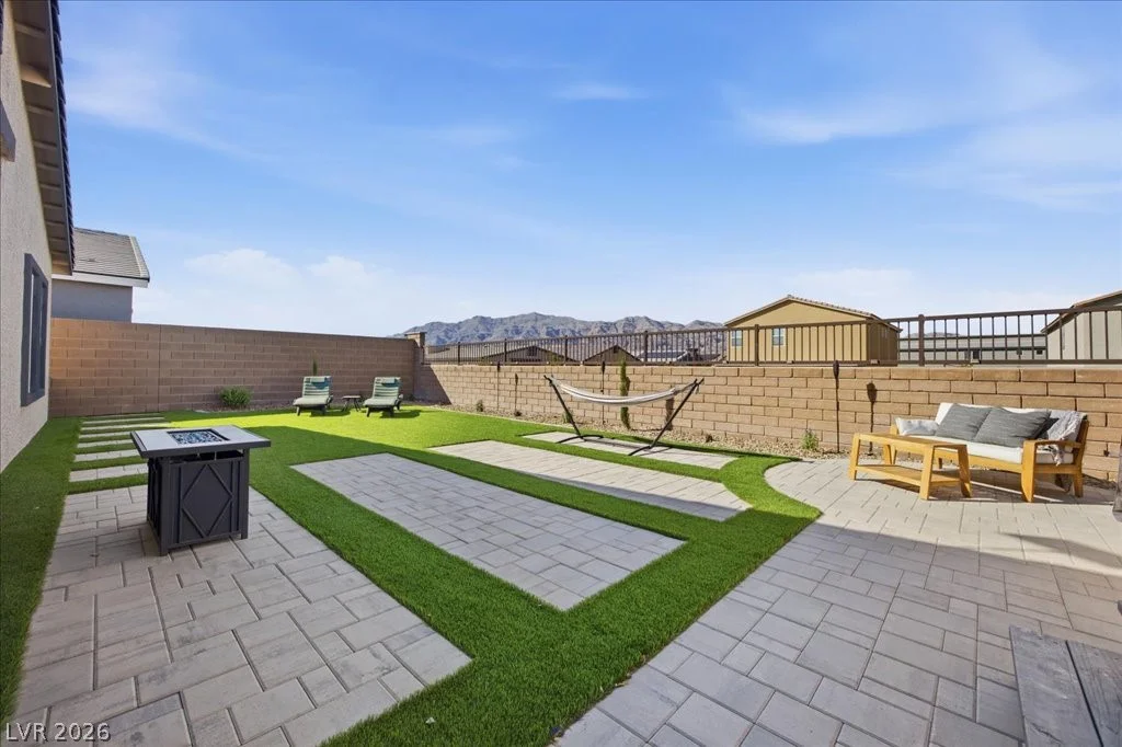 1928 Marks River, North Las Vegas, NV 89084