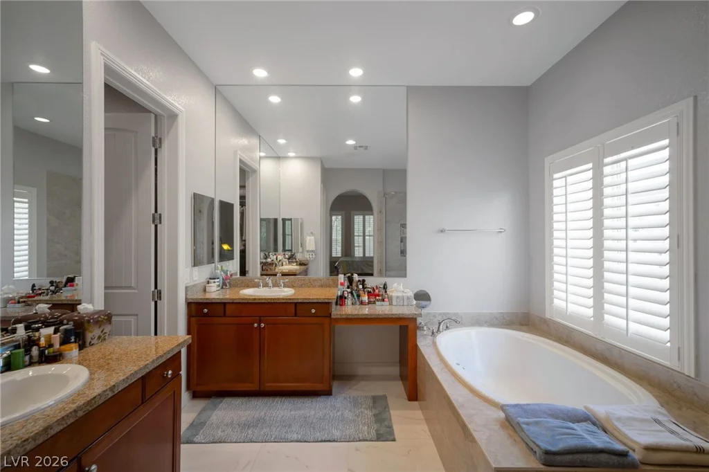 7856 Via Mazarron, Las Vegas, NV 89123