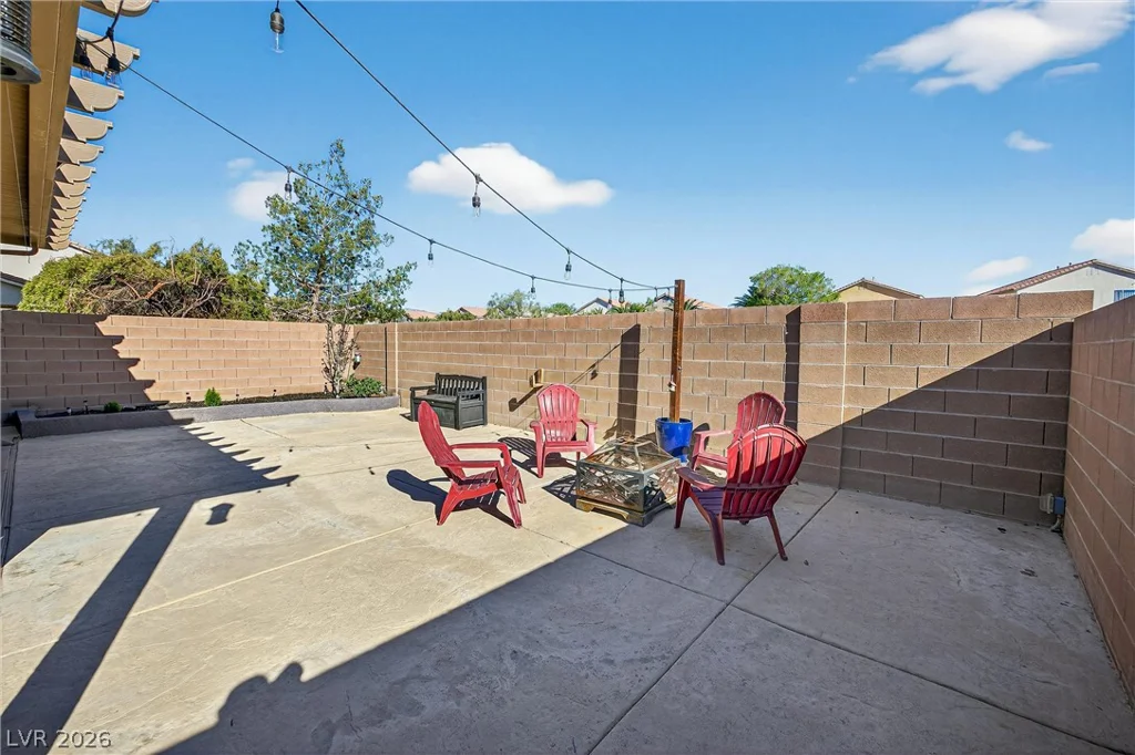9682 Lightheart, Las Vegas, NV 89148