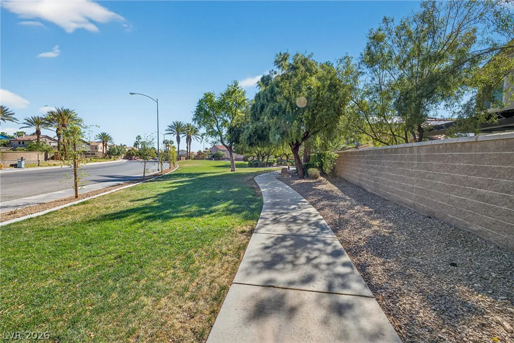 9682 Lightheart, Las Vegas, NV 89148