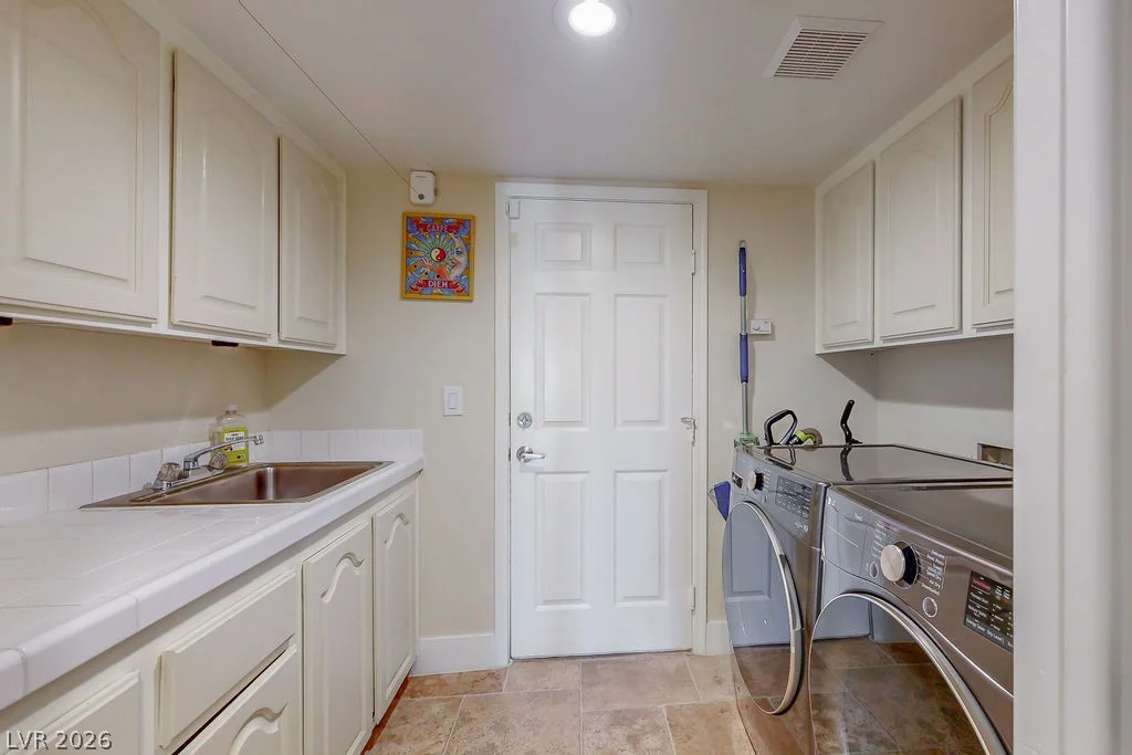 5260 Drifting Dunes, Las Vegas, NV 89149