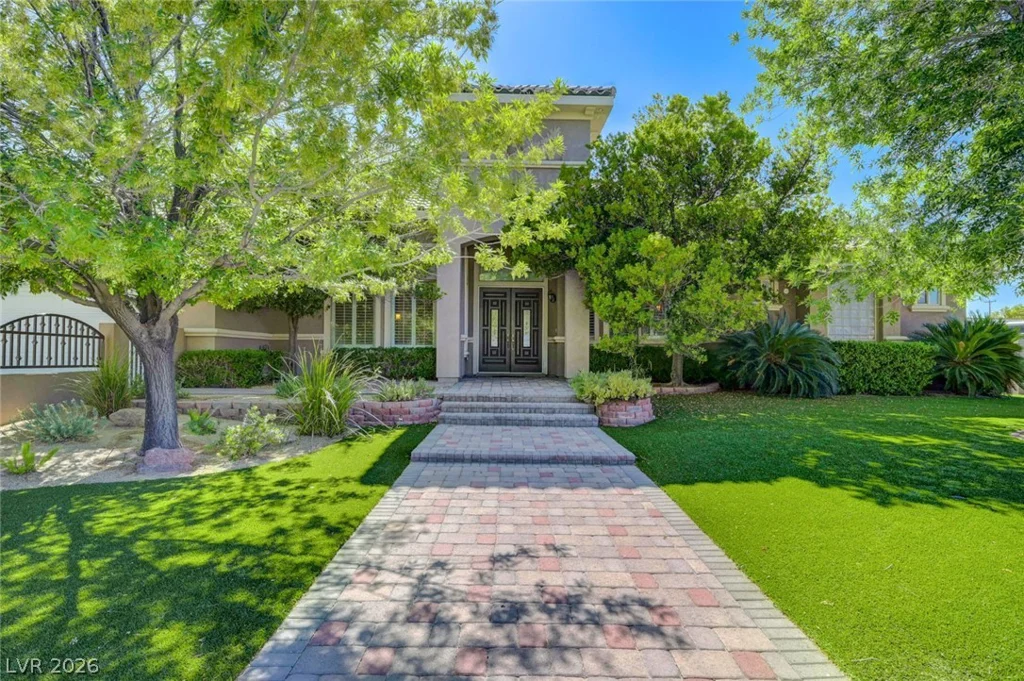 4885 Pioneer, Las Vegas, NV 89149