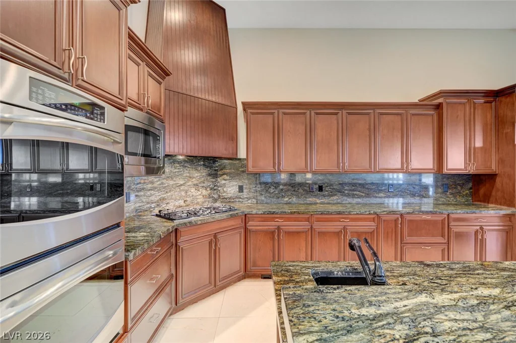 4885 Pioneer, Las Vegas, NV 89149