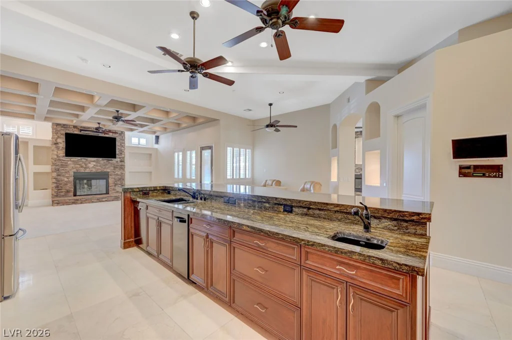 4885 Pioneer, Las Vegas, NV 89149