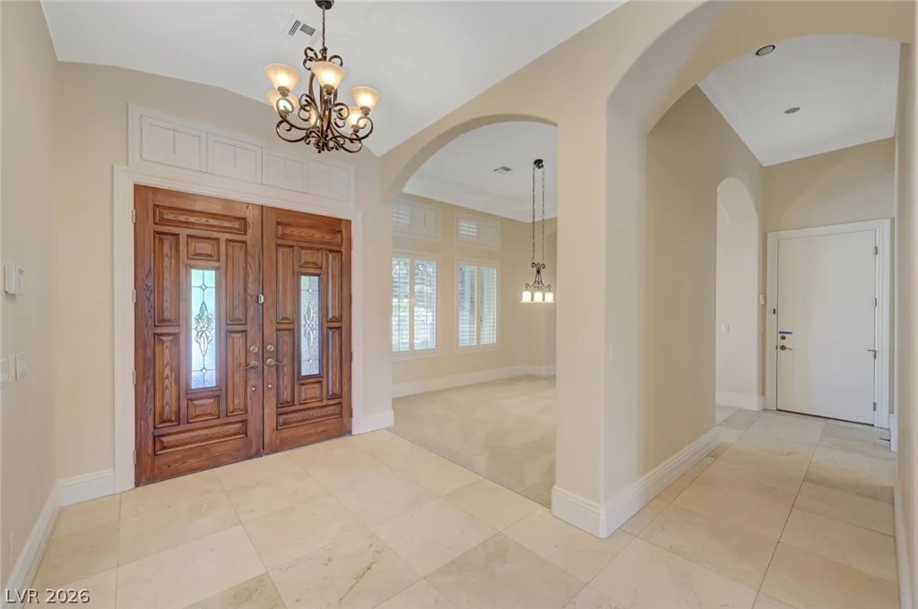 4885 Pioneer, Las Vegas, NV 89149