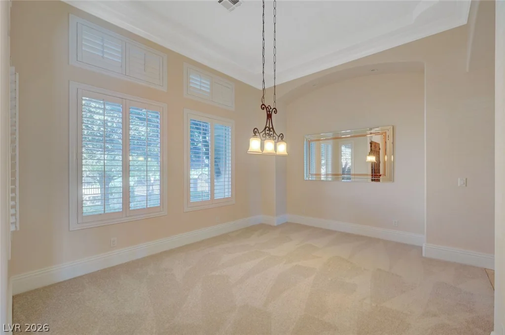 4885 Pioneer, Las Vegas, NV 89149