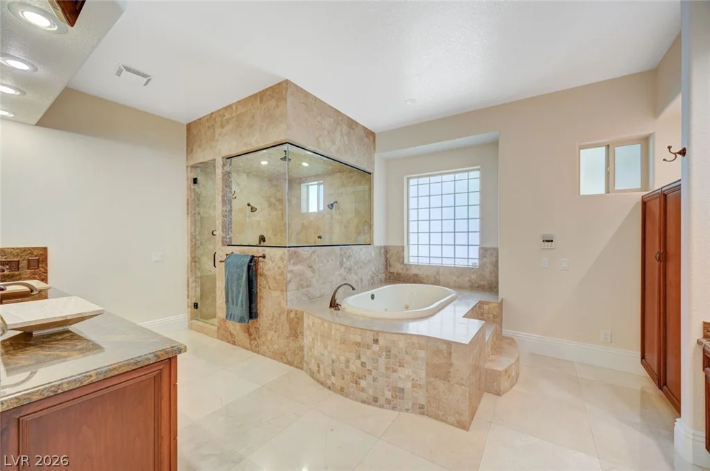 4885 Pioneer, Las Vegas, NV 89149