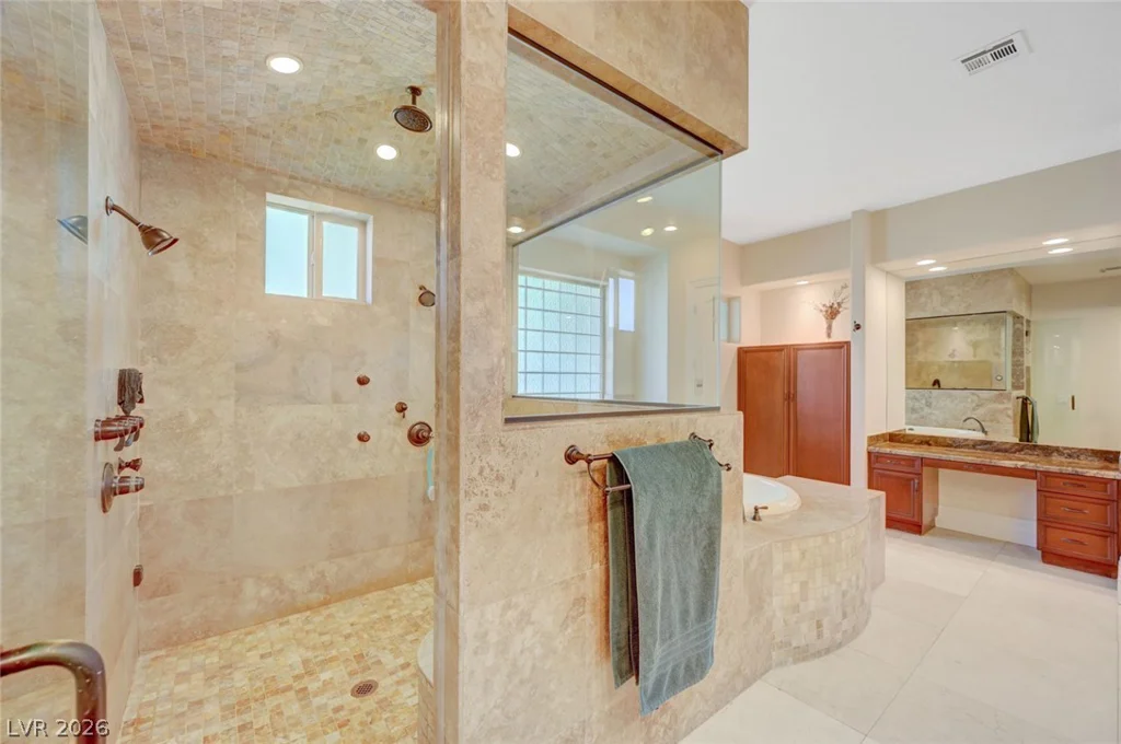 4885 Pioneer, Las Vegas, NV 89149