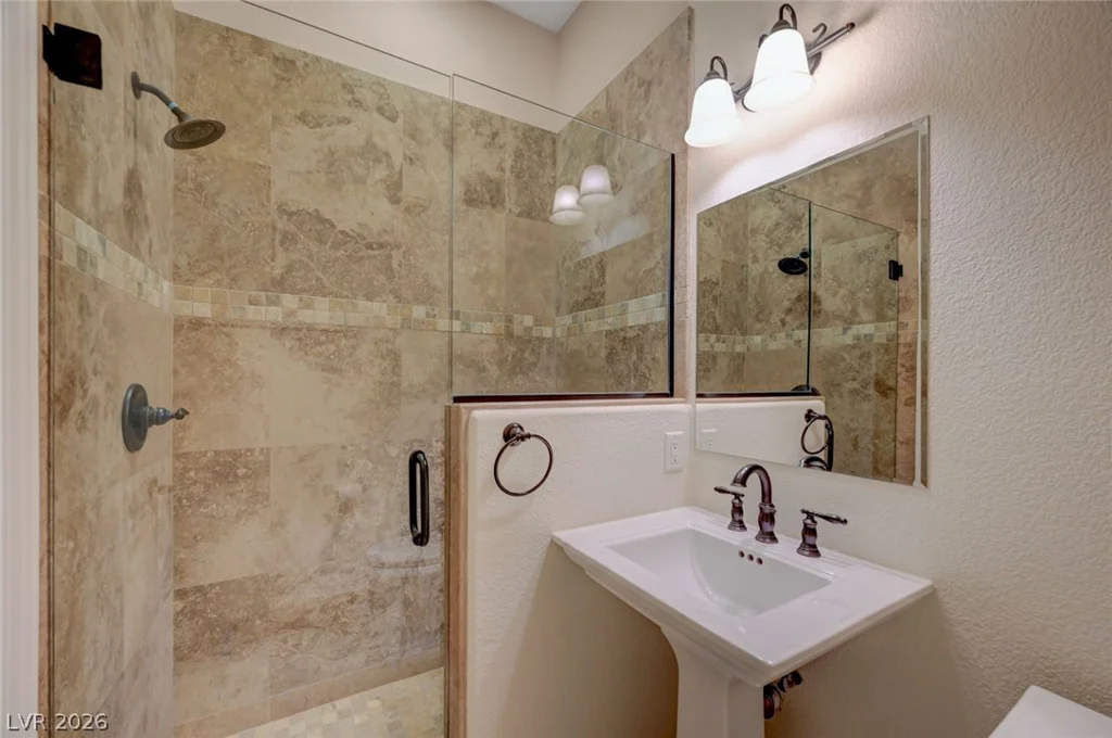 4885 Pioneer, Las Vegas, NV 89149