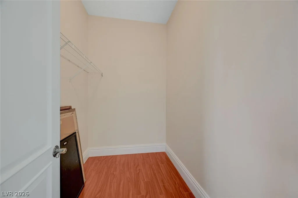 4885 Pioneer, Las Vegas, NV 89149