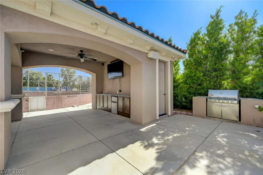 4885 Pioneer, Las Vegas, NV 89149