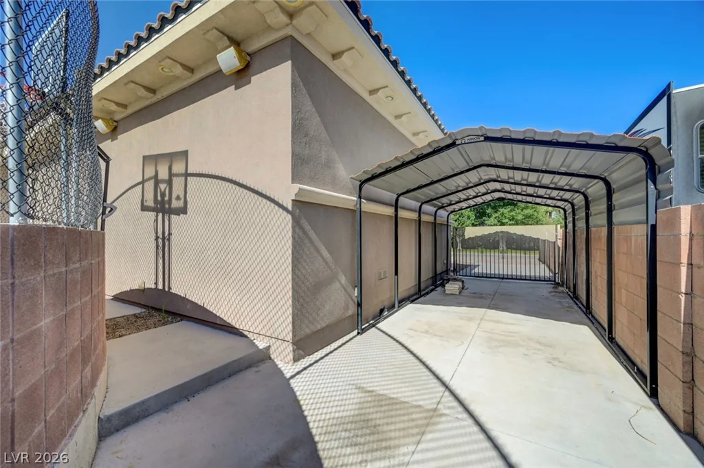 4885 Pioneer, Las Vegas, NV 89149