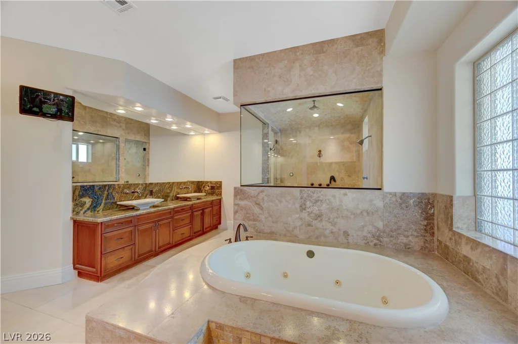 4885 Pioneer, Las Vegas, NV 89149