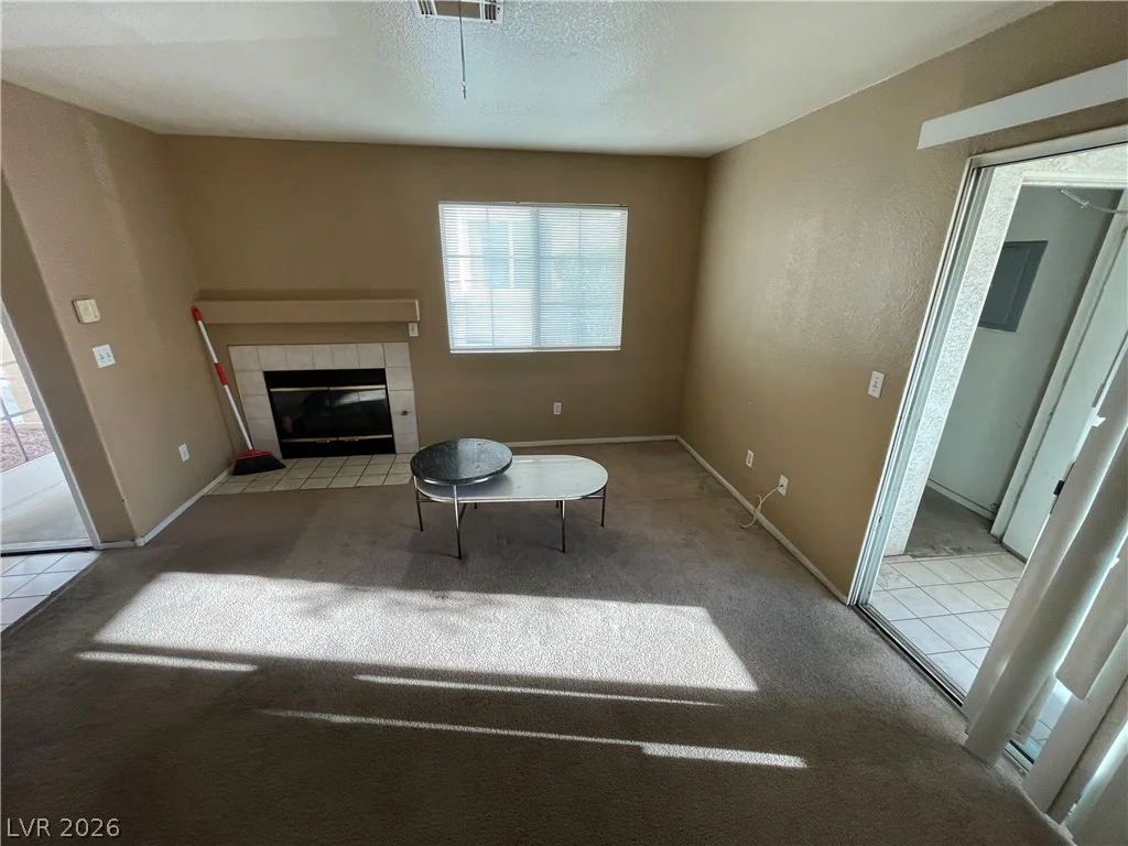 2725 Nellis, Las Vegas, NV 89121