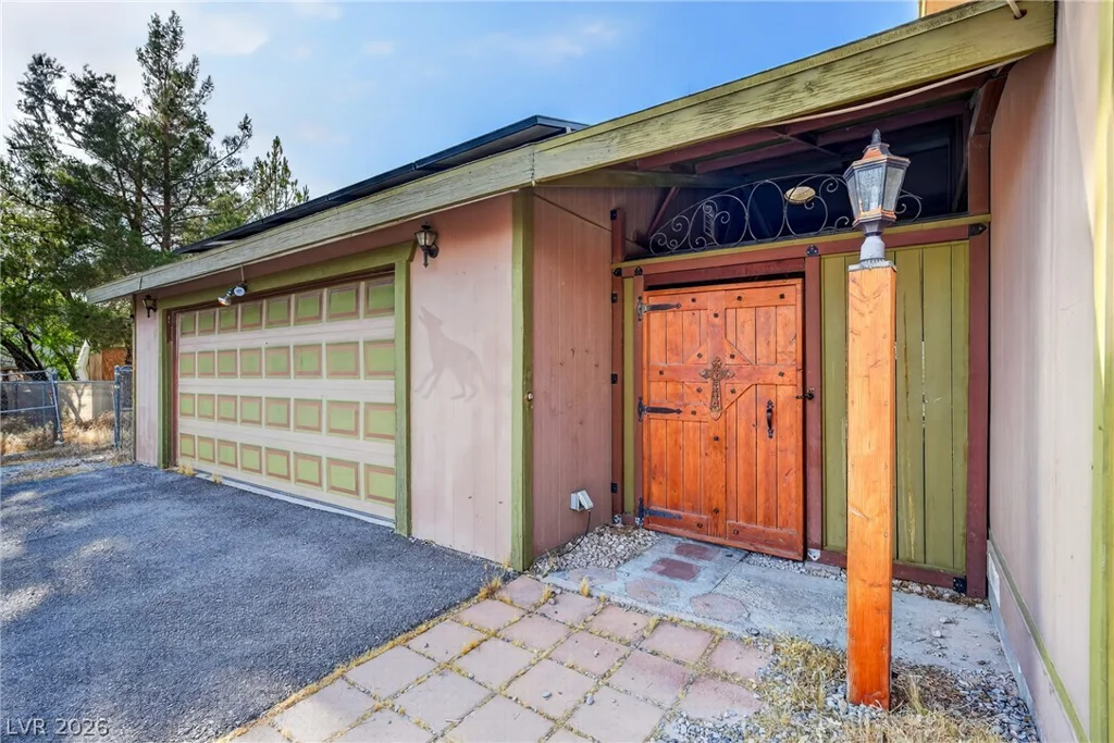 3160 Navajo, Pahrump, NV 89061
