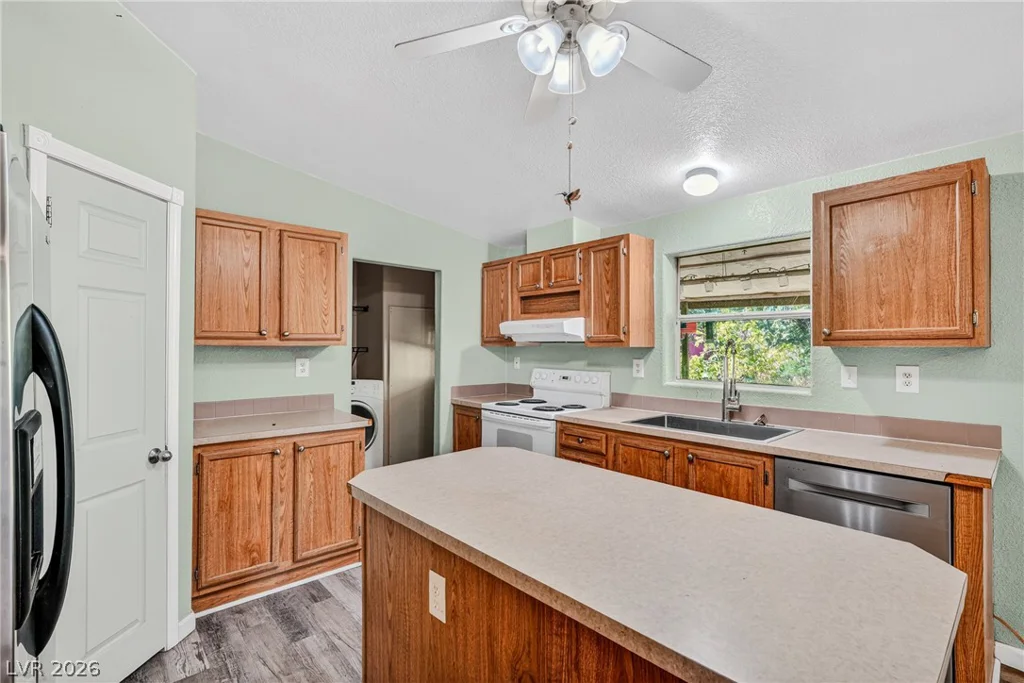 3160 Navajo, Pahrump, NV 89061