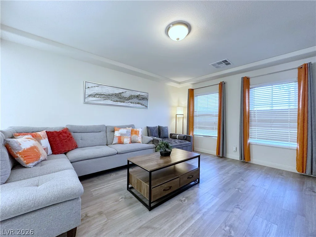 8573 Silver Coast, Las Vegas, NV 89139