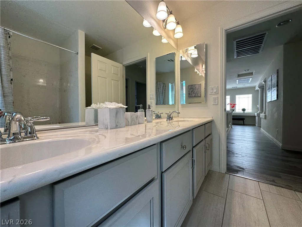 8573 Silver Coast, Las Vegas, NV 89139