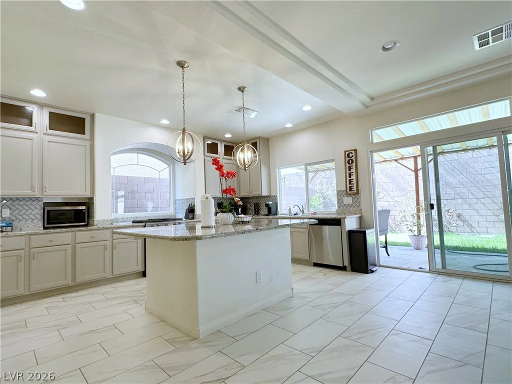 8573 Silver Coast, Las Vegas, NV 89139