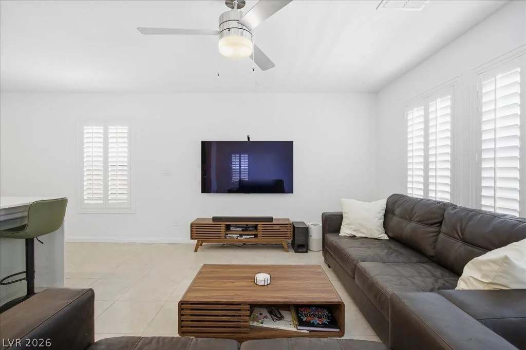 8724 Crestwood Hills, Las Vegas, NV 89113