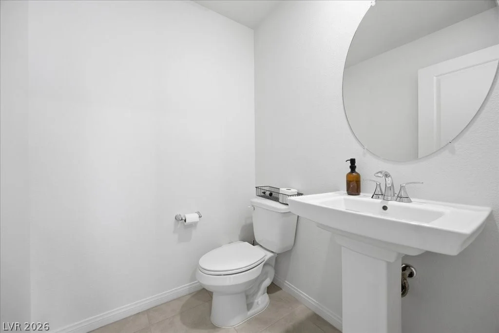 8724 Crestwood Hills, Las Vegas, NV 89113