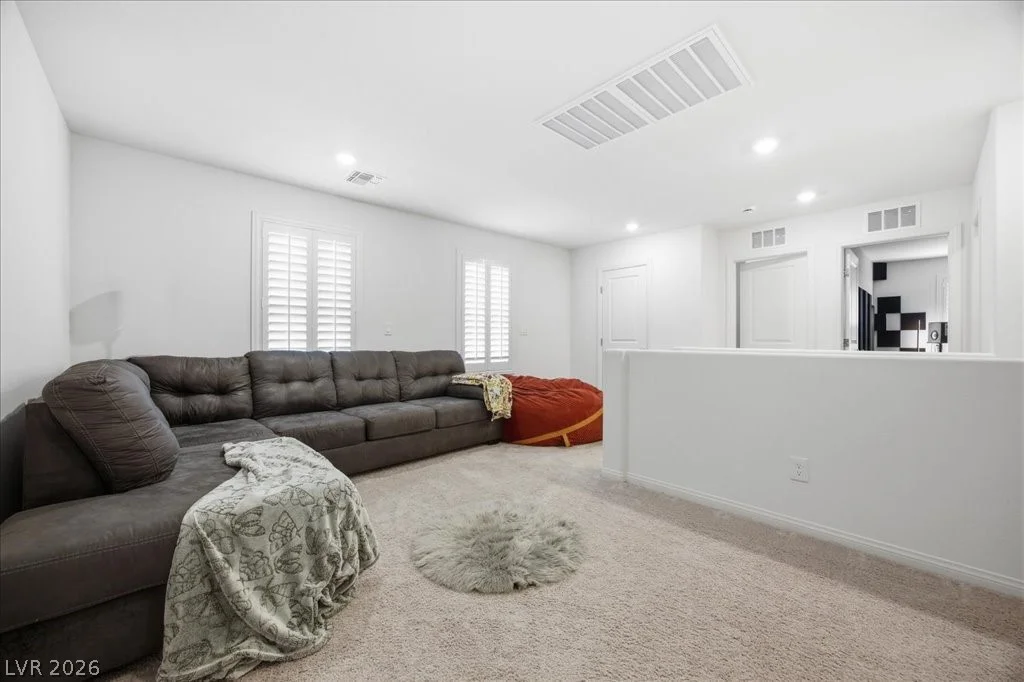 8724 Crestwood Hills, Las Vegas, NV 89113