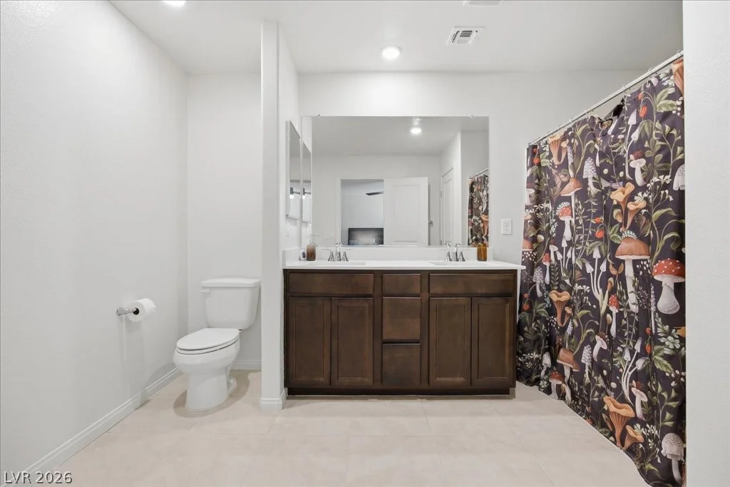 8724 Crestwood Hills, Las Vegas, NV 89113