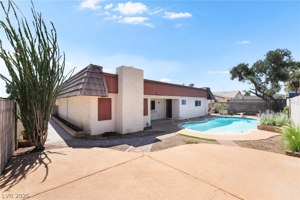 3649 Maria, Las Vegas, NV 89121