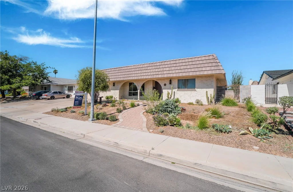 3649 Maria, Las Vegas, NV 89121