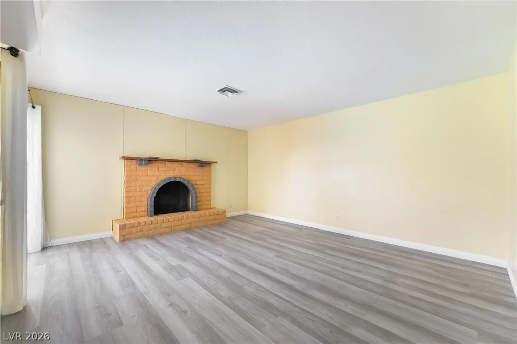 3649 Maria, Las Vegas, NV 89121