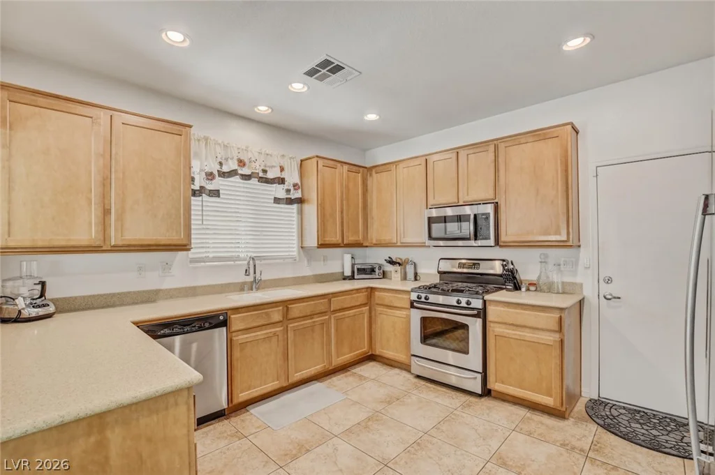 7932 Kelburn Hill, Las Vegas, NV 89131