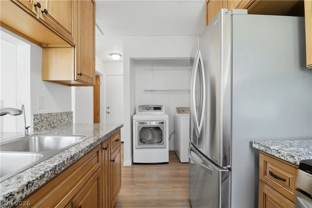 6811 Mangrum, Las Vegas, NV 89103