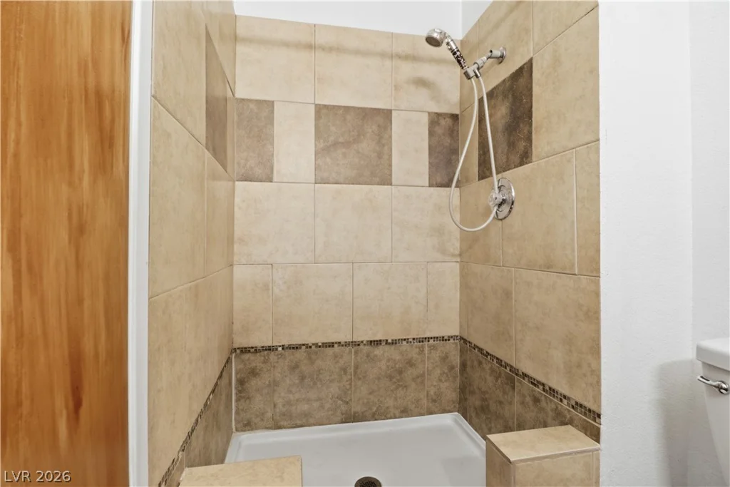 6811 Mangrum, Las Vegas, NV 89103