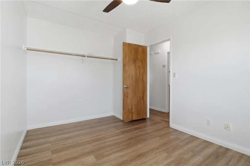 6811 Mangrum, Las Vegas, NV 89103