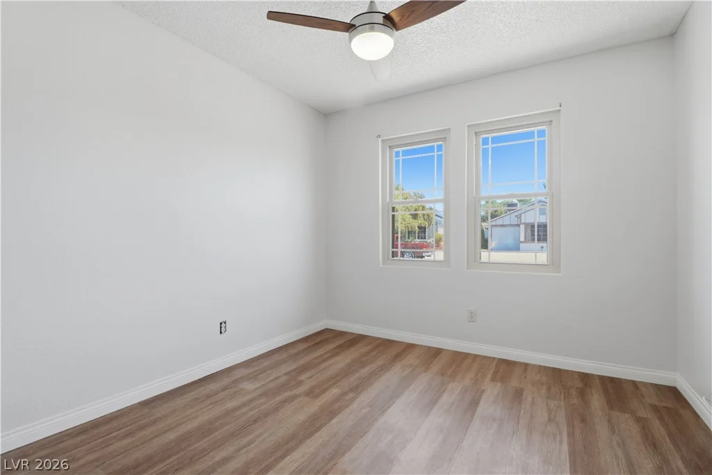 6811 Mangrum, Las Vegas, NV 89103