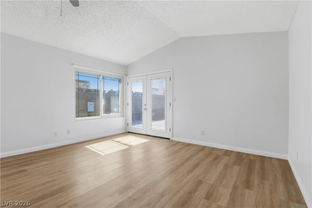 6811 Mangrum, Las Vegas, NV 89103