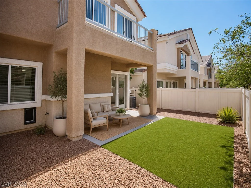 1160 Volcanic Garden, Las Vegas, NV 89183