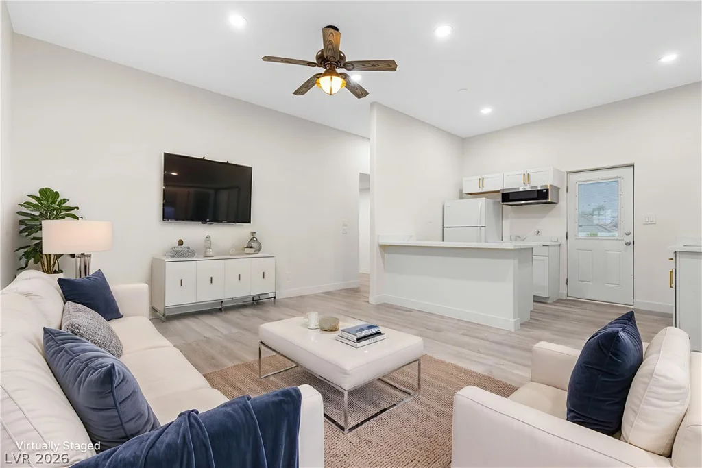 271 Middleton, Henderson, NV 89015