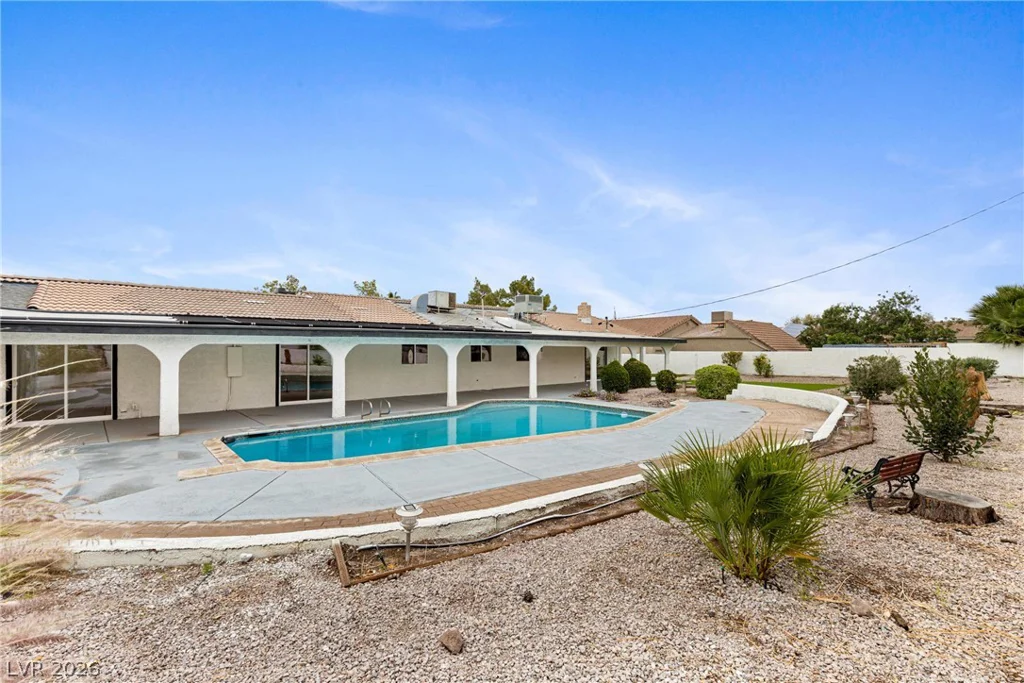 271 Middleton, Henderson, NV 89015