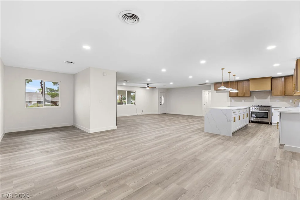 271 Middleton, Henderson, NV 89015
