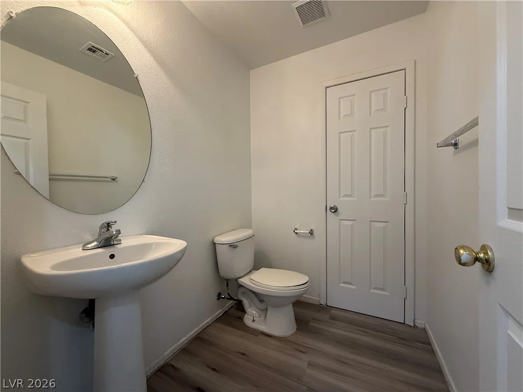 3221 Aspinwall, North Las Vegas, NV 89081